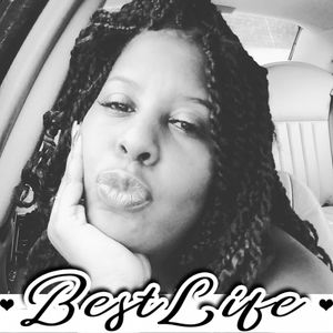 Meet your Posher, Niccole